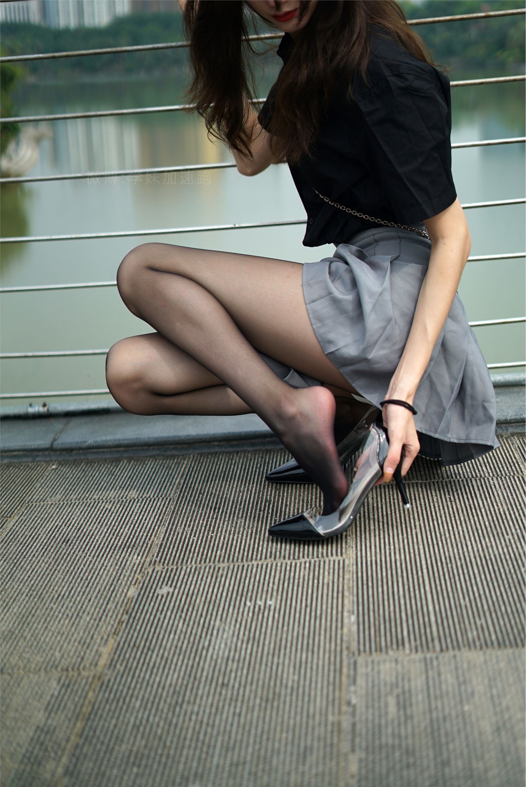 学妹加速跑 XM103《の黑丝初体验-九九》